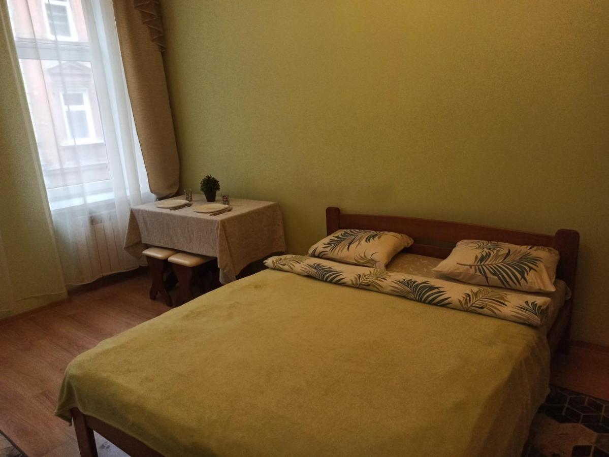 Smart Yellow Apartment-15 Хв Від Жд Вокзалу 利沃夫 外观 照片